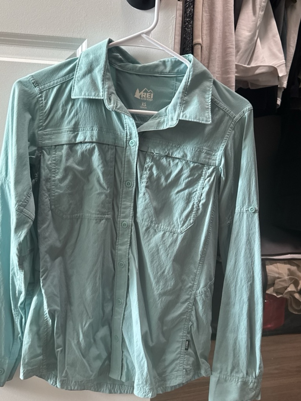 REI Women's Light Aqua Long-Sleeve Button Shirt Jacket